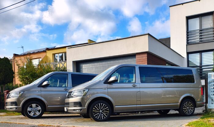 VOLKSWAGEN MULTIVAN 7OSOBOWY T6 CT 981AP - obrazek 3